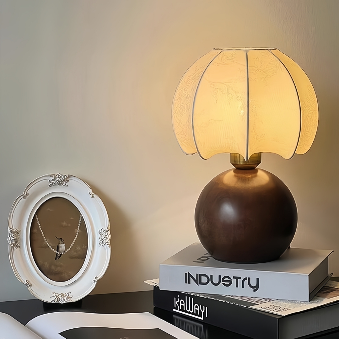 Vintage floral table lamp, med - Textiles For Home 评论和价格